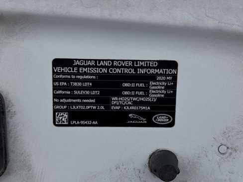 Used 2020 Land Rover Range Rover HSE image 21