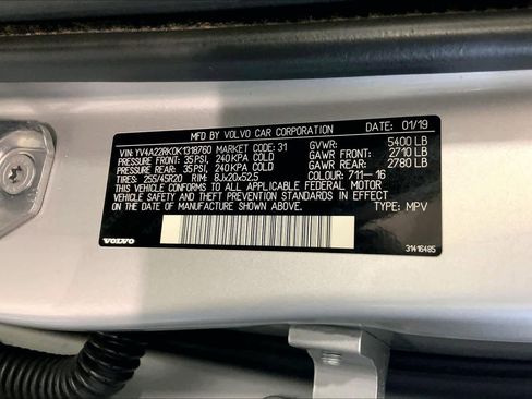 Used 2019 Volvo XC60 T6 Momentum w/ Premium Package image 36