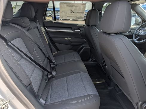New 2027 GMC Terrain Elevation w/ Technology Package II FWD image 27