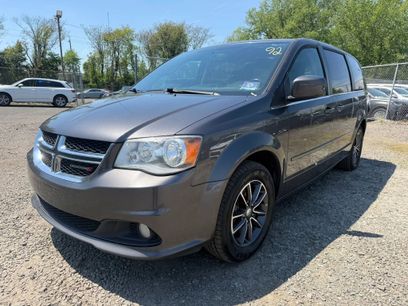 Used 2017 Dodge Grand Caravan SXT