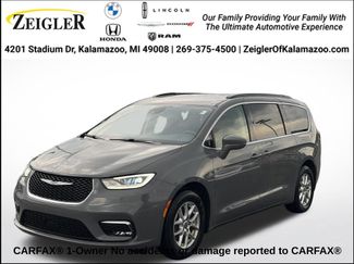 Used 2022 Chrysler Pacifica Touring-L FWD video 1