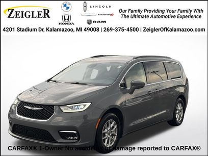 Used 2022 Chrysler Pacifica Touring-L