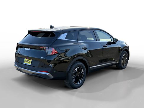 New 2026 Kia Sportage LX image 5