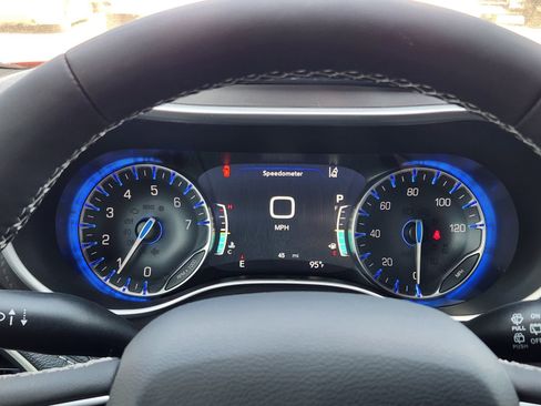 New 2026 Chrysler Pacifica Select image 14