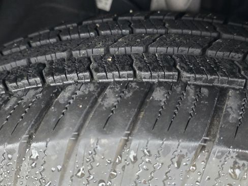 Used 2019 Dodge Durango SXT image 23