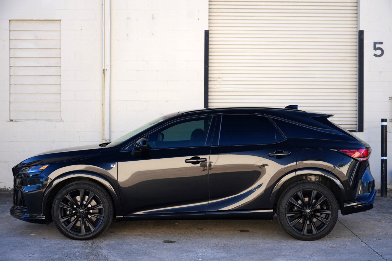Used 2023 Lexus RX 500h F Sport w/ Cold Area Package AWD/4WD image 51