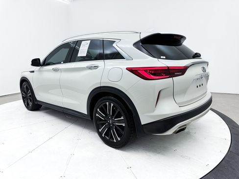 Used 2021 INFINITI QX50 Luxe w/ Appearance Package image 17