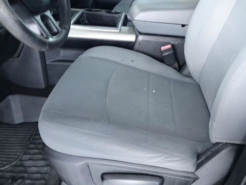 Used 2017 RAM 1500 Express w/ Black Ram 1500 Express Group RWD image 13