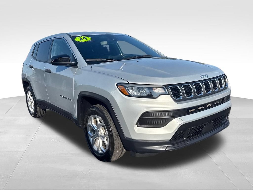 Used 2024 Jeep Compass Sport AWD/4WD image 15