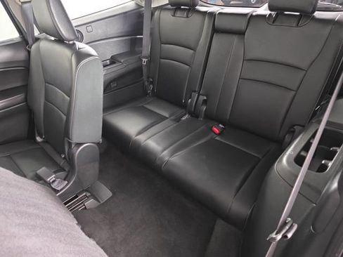 Used 2021 Honda Pilot Touring image 37