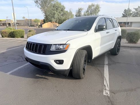 Used 2015 Jeep Grand Cherokee Limited RWD image 3