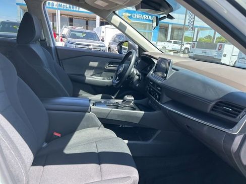 Used 2023 Nissan Rogue S FWD image 29