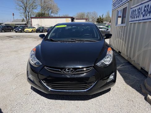 Used 2012 Hyundai Elantra Limited w/ Technology Pkg 5 image 2
