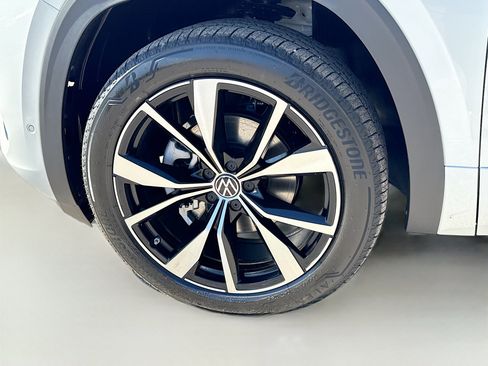 New 2026 Volkswagen Atlas SEL Premium R-Line AWD/4WD image 42