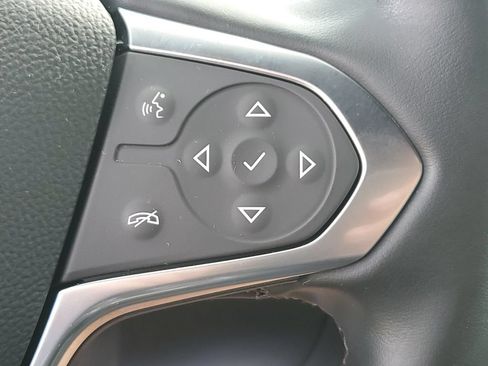 Certified 2023 Chevrolet Traverse LT FWD image 13