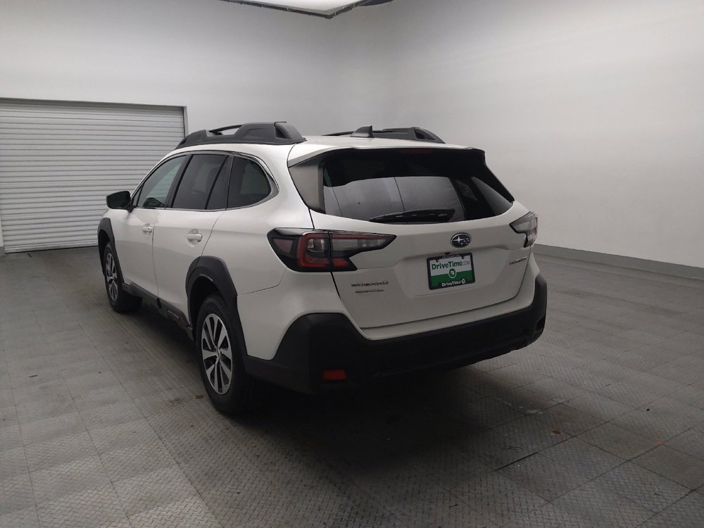 Used 2024 Subaru Outback Premium AWD/4WD image 5
