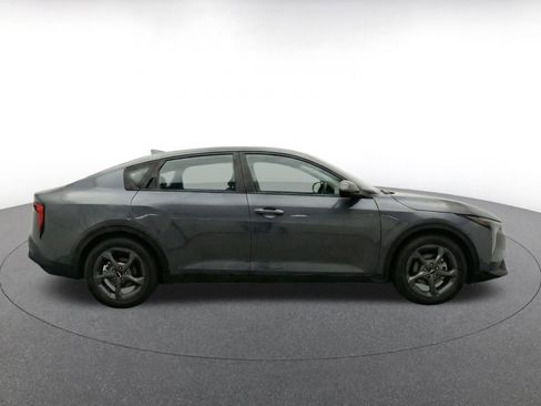 Used 2025 Kia K4 FWD image 10