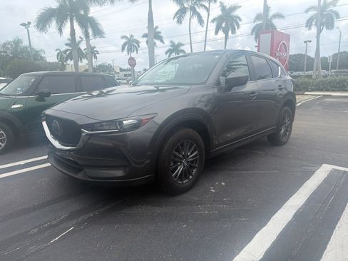 Used 2019 MAZDA CX-5 Touring FWD image 2