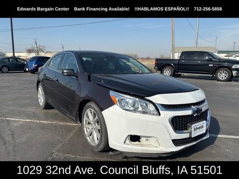 Used 2014 Chevrolet Malibu LT image 2