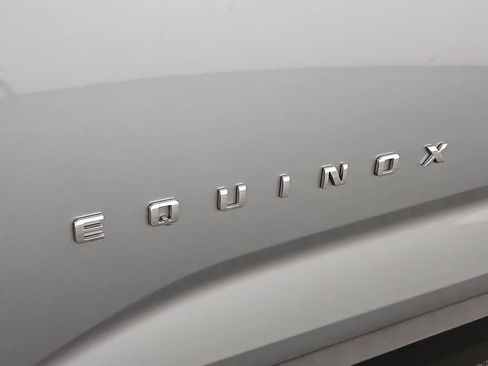 Used 2025 Chevrolet Equinox LT image 38