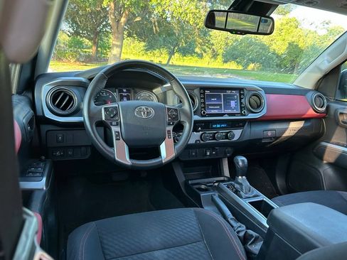 Used 2023 Toyota Tacoma SR5 RWD image 13