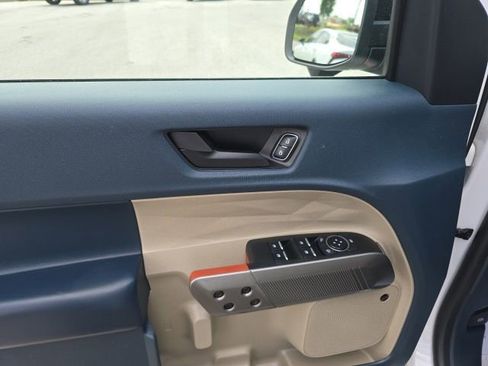 Used 2025 Ford Maverick Lariat AWD/4WD image 12