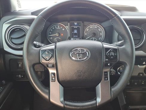 Certified 2022 Toyota Tacoma TRD Sport w/ Technology Package image 12