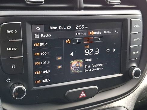 Used 2022 Kia Soul LX image 13