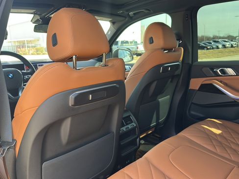 Used 2026 BMW X5 sDrive40i w/ Premium Package image 17