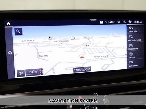 Used 2025 BMW X4 xDrive30i image 3