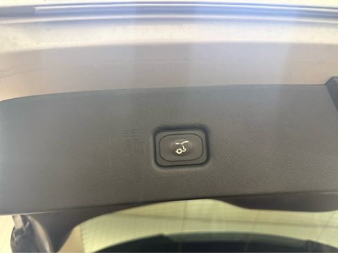 Used 2021 Lincoln Nautilus Reserve w/ Equipment Group 201A image 20