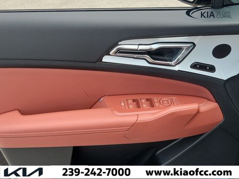 New 2026 Kia Sportage SX FWD image 24