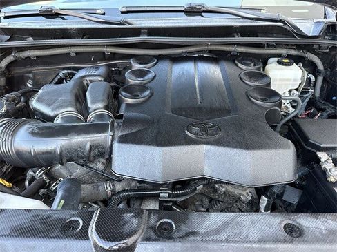 Used 2018 Toyota 4Runner TRD Off-Road Premium image 35