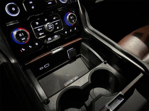 Used 2023 GMC Yukon Denali Ultimate image 34