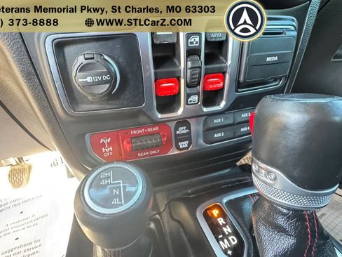 Used 2020 Jeep Gladiator Rubicon AWD/4WD image 11
