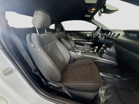 Used 2021 Ford Mustang Coupe image 27