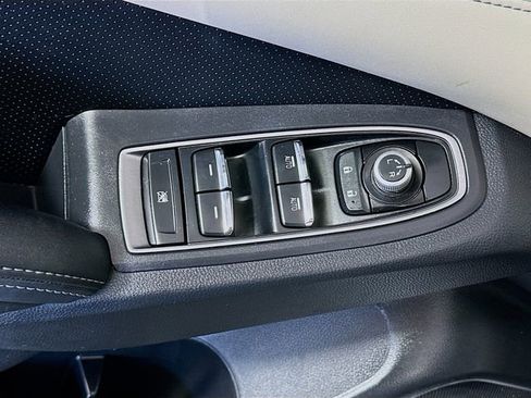 Used 2019 Subaru Ascent Limited image 19