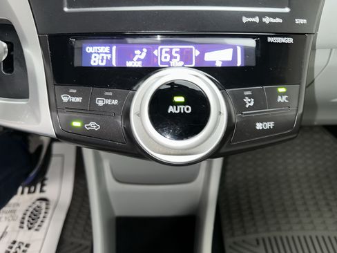 Used 2012 Toyota Prius V Three FWD image 27