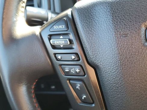 Used 2021 Nissan Titan PRO-4X w/ Pro-4x Convenience Package image 12