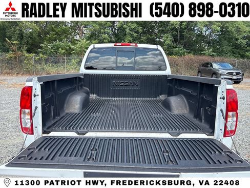Used 2012 Nissan Frontier SV RWD image 11
