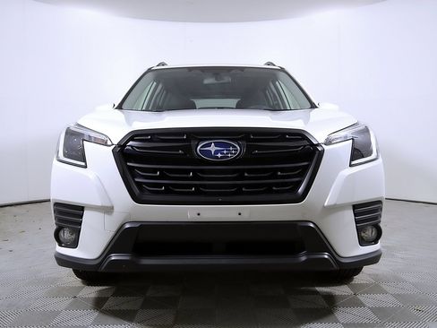 Used 2023 Subaru Forester Premium AWD/4WD image 5