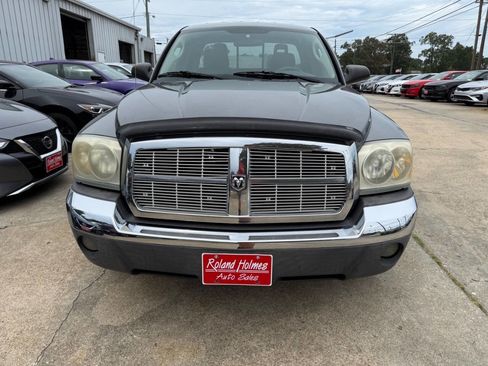 Used 2005 Dodge Dakota SLT image 3