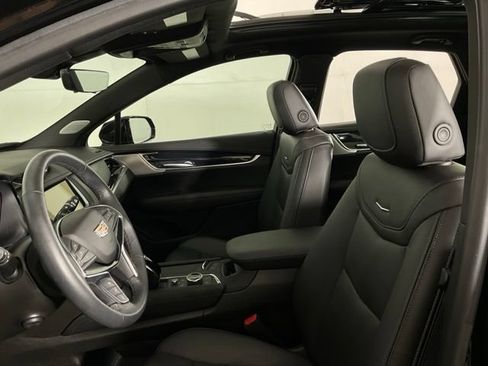 Used 2024 Cadillac XT5 Premium Luxury w/ Technology Package FWD image 25