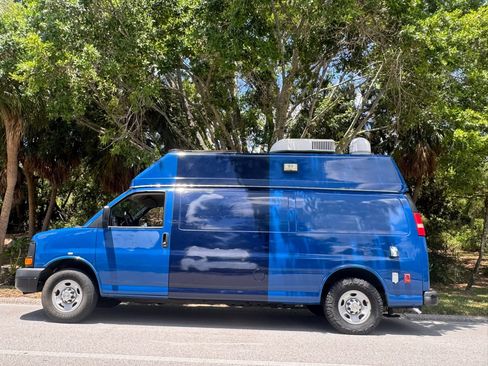 Used 2013 Chevrolet Express 3500 Extended w/ Power Package RWD image 35