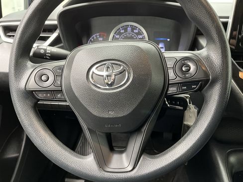 Used 2020 Toyota Corolla LE FWD image 14