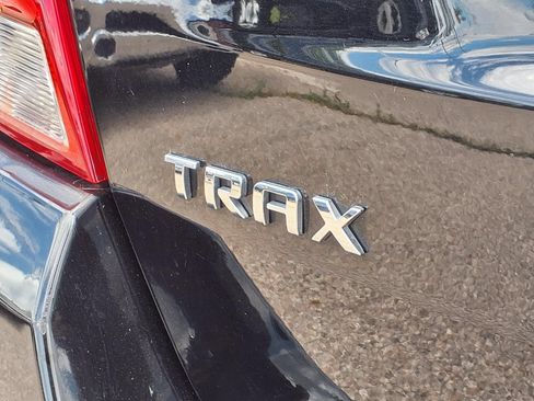 Used 2021 Chevrolet Trax LT FWD image 9