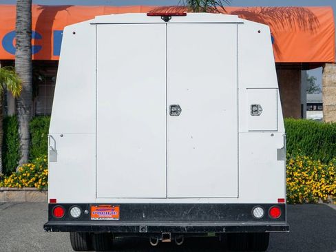 Used 2021 Chevrolet Express 3500 w/ Power Convenience Package image 7