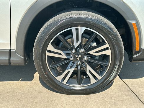 Used 2024 Mitsubishi Eclipse Cross SE image 10