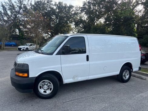 Used 2019 Chevrolet Express 2500 w/ Driver Convenience Package image 3