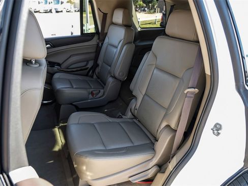 Used 2019 GMC Yukon SLT image 39